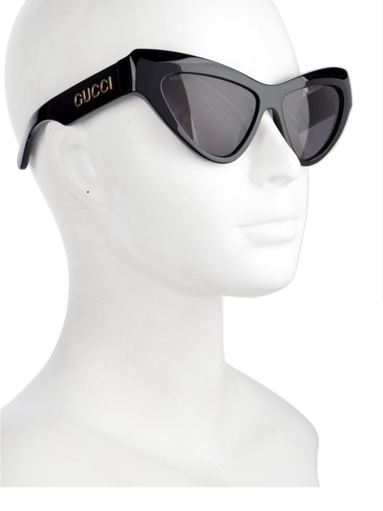 Gucci Black Cat-Eye Sunglasses with Gold Logo